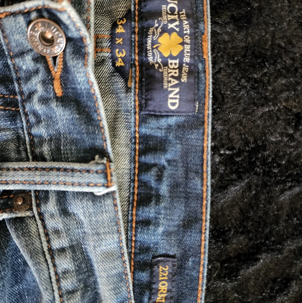 Jeans - Picture 2 of 5